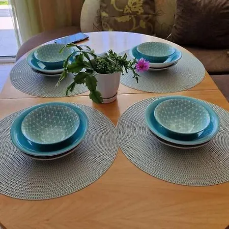 Aпартамент с две спални, кухня и хол